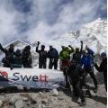 Gruppbild vid Mount Everest Base Camp
